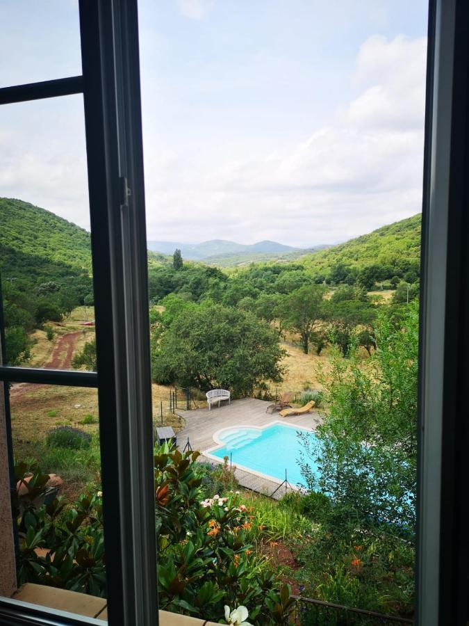 Domaine De Montbarri Bed & Breakfast La Tour-sur-Orb Eksteriør bilde